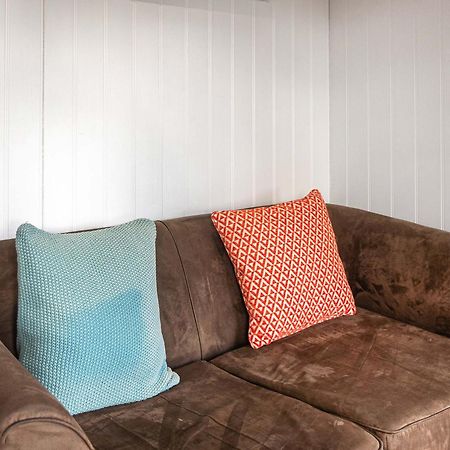 School Lodge Burwarton Bagian luar foto